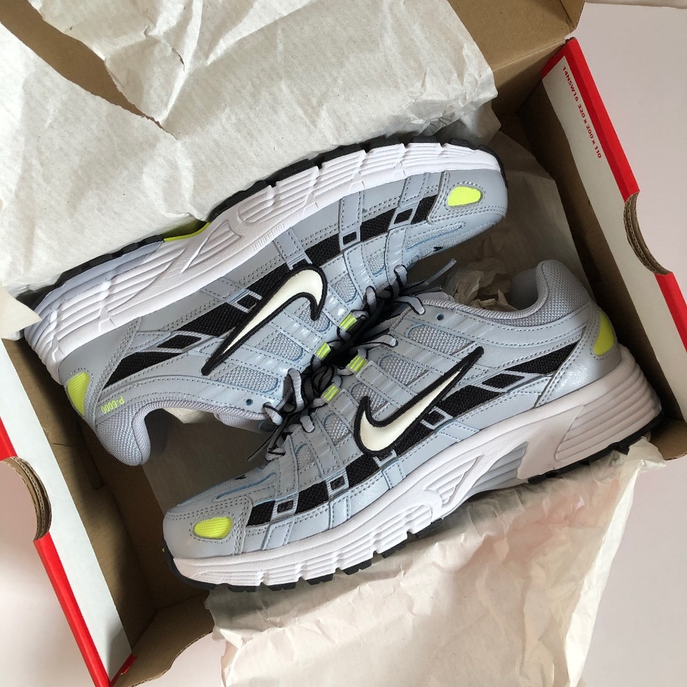 Nike women’s P6000 Sky grey